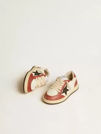 Ball Star Junior en cuir nappa avec étoile noire et empiècements en cuir rouge Ball Star Junior en cuir nappa avec étoile noire et empiècements en cuir rouge