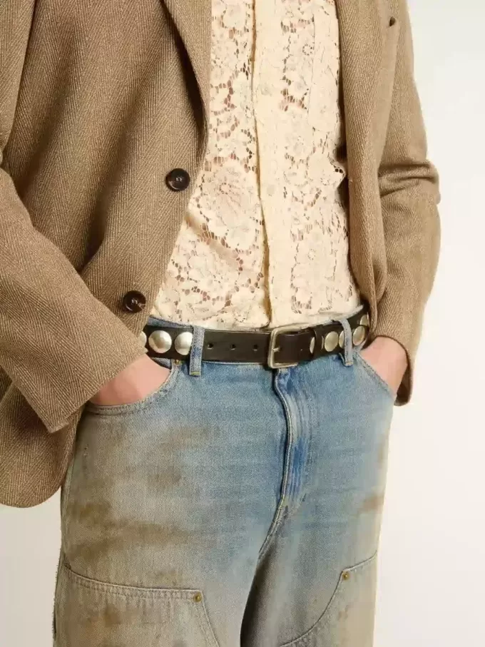 Ceinture Trinidad noire en cuir délavé avec clous