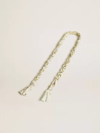 Charm en tissu tressé couleur beurre avec chaîne en laiton