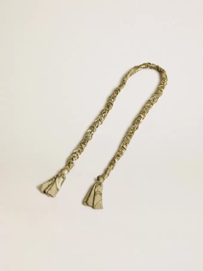 Charm en tissu tressé gris tourterelle avec chaîne en laiton Charm en tissu tressé gris tourterelle avec chaîne en laiton