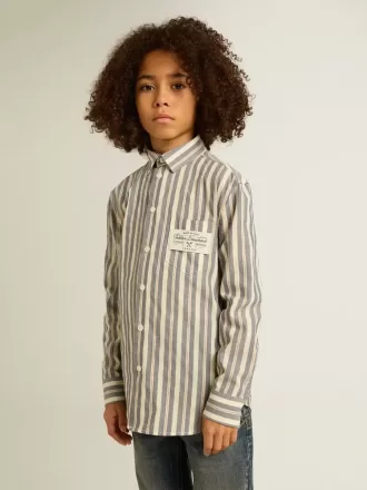 chemise raye pour garon avec dtail golden dreamers sur la poche 2 330x440 - Chemise ray&eacute;e pour gar&ccedil;on avec d&eacute;tail Golden Dreamers sur la poche