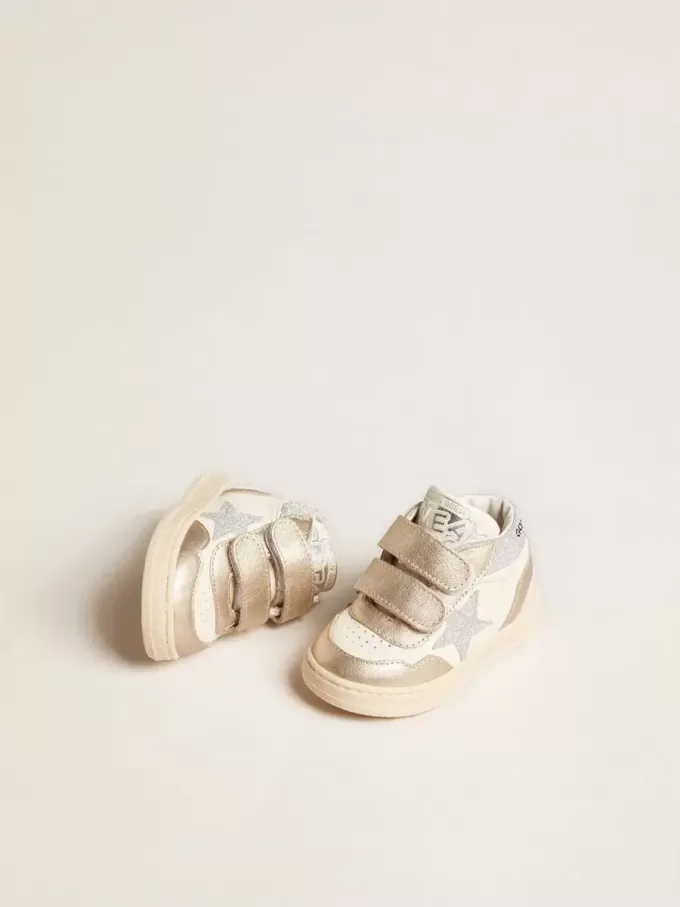 June Junior en cuir nappa et empiècements en cuir métallisé avec étoile pailletée June Junior en cuir nappa et empiècements en cuir métallisé avec étoile pailletée