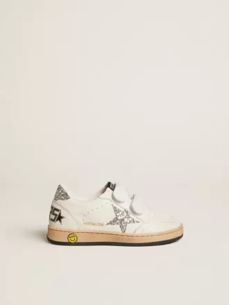 Junior Ball Star en cuir nappa avec étoile argentée scintillante et languette au talon