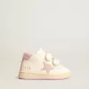 Junior June en cuir nappa avec étoile en daim vieux rose et languette au talon
