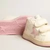 Junior June en cuir nappa avec étoile en daim vieux rose et languette au talon