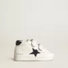 Junior June en cuir nappa avec étoile et languette au talon en daim bleu foncé