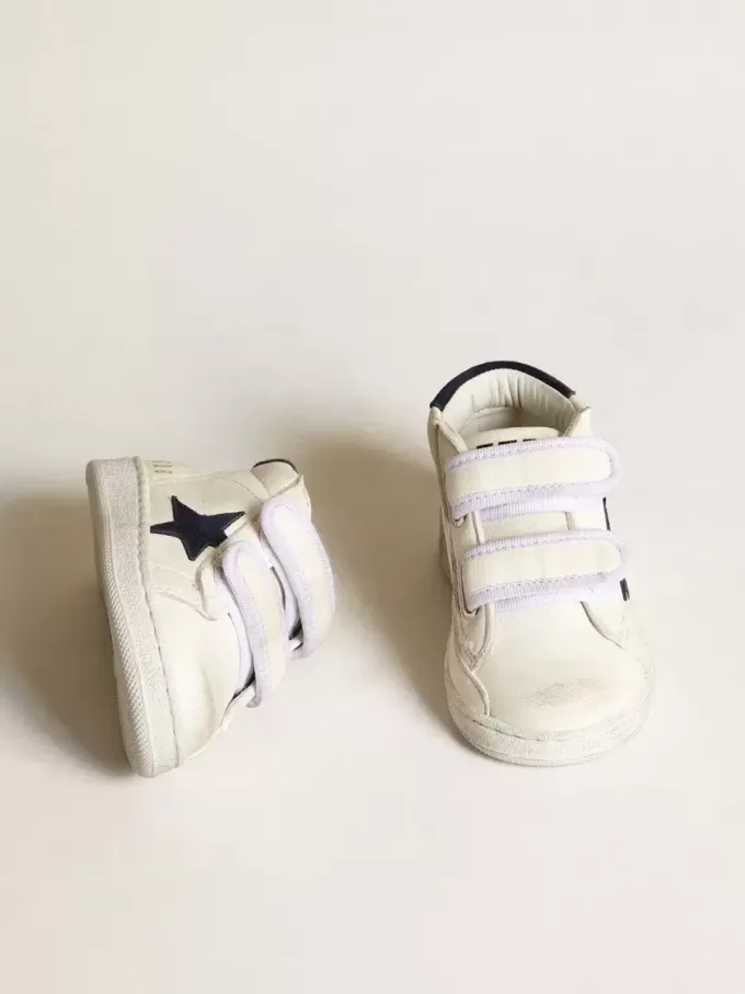 Junior June en cuir nappa avec étoile et languette au talon en daim bleu foncé