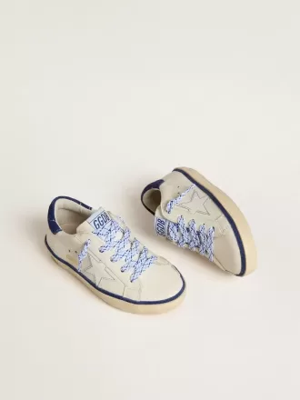 Junior Super-Star en cuir blanc avec talon en daim bleu Junior Super-Star en cuir blanc avec talon en daim bleu