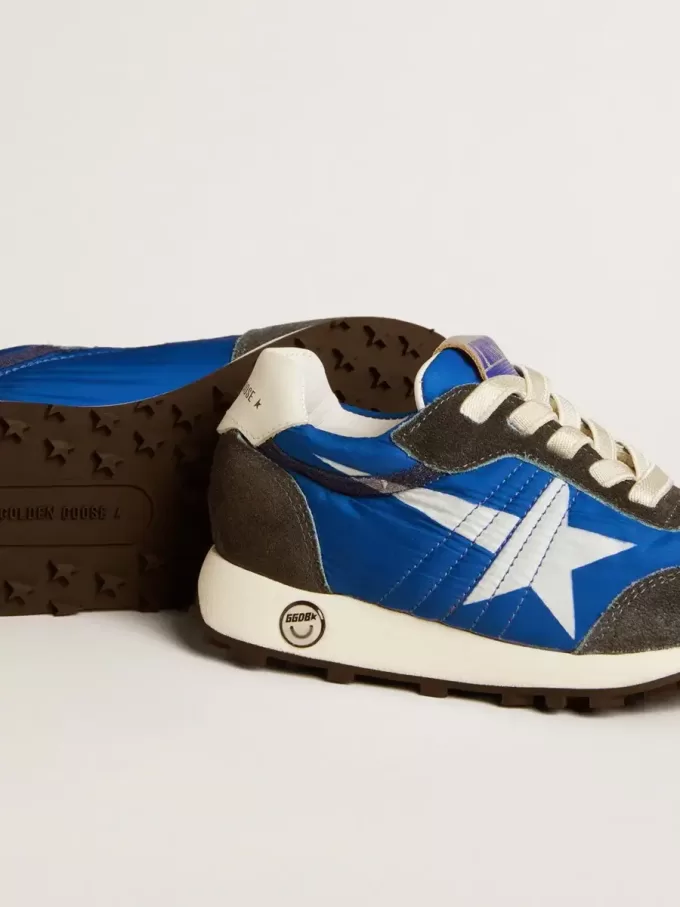 Marathon Junior en nylon bleu avec étoile imprimée et languette en cuir au talon Marathon Junior en nylon bleu avec étoile imprimée et languette en cuir au talon