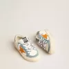 May Teen en cuir nappa avec étoile en cuir orange et empiècements en daim bleu