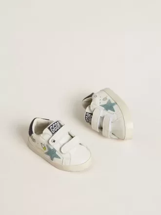 Modèle Baby School en cuir nappa blanc avec étoile en daim bleu clair et motif tennis Modèle Baby School en cuir nappa blanc avec étoile en daim bleu clair et motif tennis