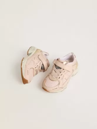 Modèle Junior Lightstar en cuir rose et maille avec étoile en cuir rose