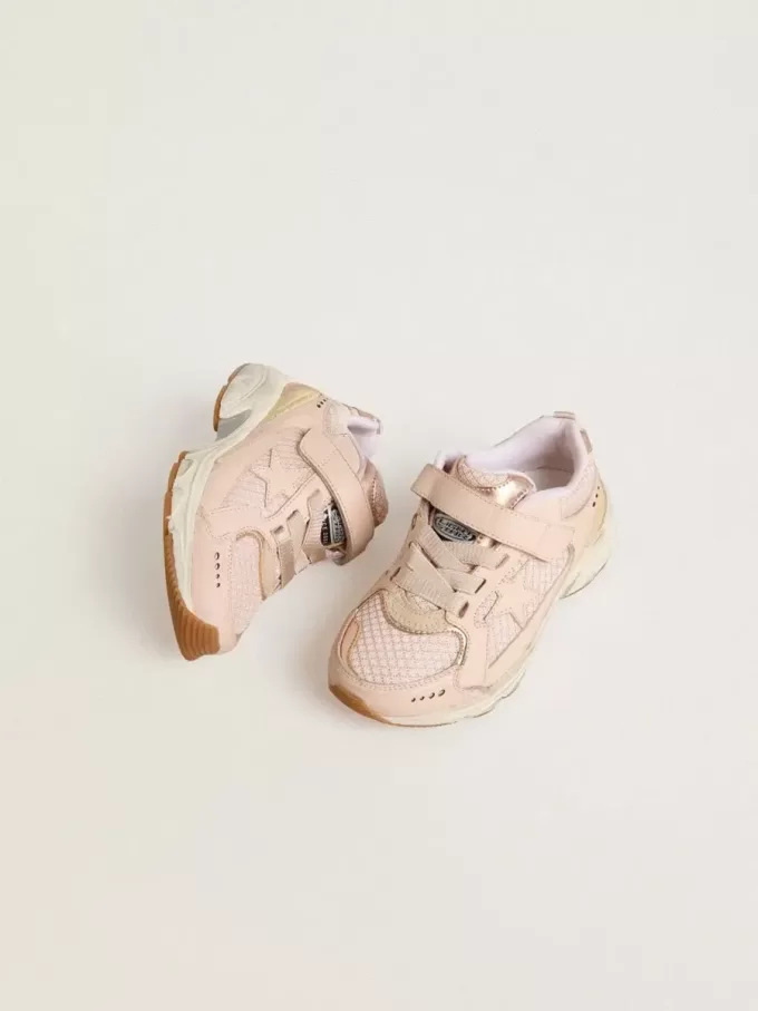Modèle Junior Lightstar en cuir rose et maille avec étoile en cuir rose Modèle Junior Lightstar en cuir rose et maille avec étoile en cuir rose