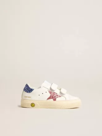 Modèle Junior May School en cuir avec étoile pailletée et languette au talon