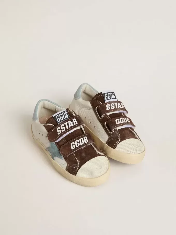 Modèle Teen Old School en cuir nappa avec étoile en daim bleu clair et empiècements en daim marron