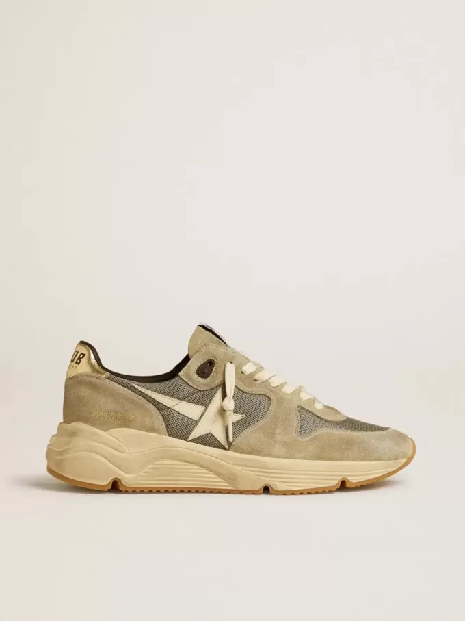 Running Sole en daim gris avec étoile blanche et languette blanche au talon