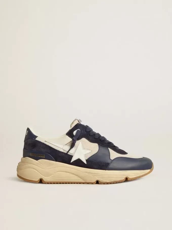 Running Sole en maille crème et cuir bleu avec une étoile en cuir blanc