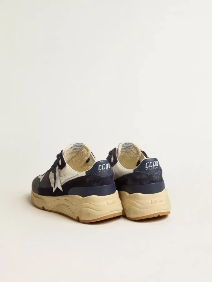 Running Sole en maille crème et cuir bleu avec une étoile en cuir blanc