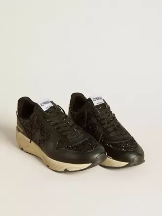 Running Sole pour femme, en noir pailleté, avec étoile en cuir et languette en nubuck au talon