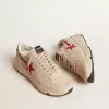Running Sole pour homme en cuir nappa gris avec étoile et languette au talon en cuir nappa rouge