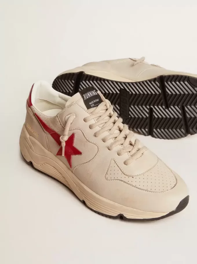Running Sole pour homme en cuir nappa gris avec étoile et languette au talon en cuir nappa rouge