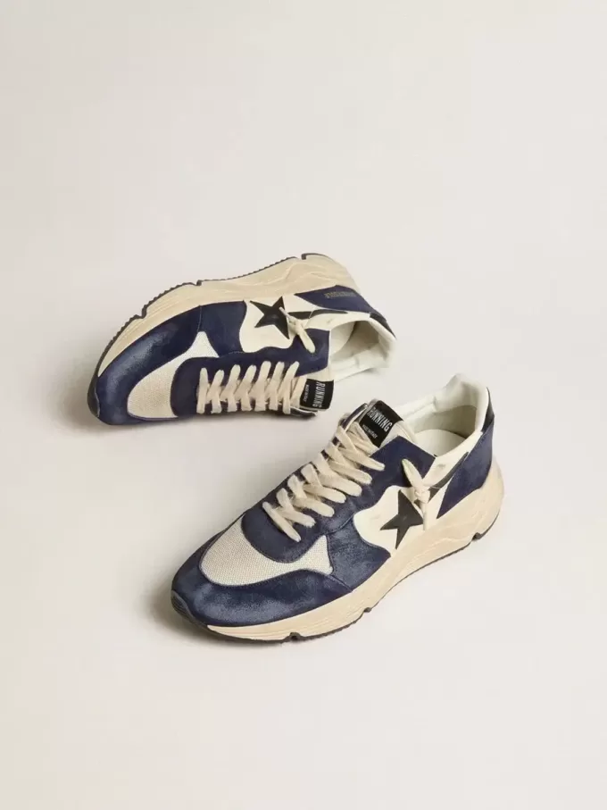 Running Sole pour homme en cuir nappa noir et beige avec étoile noire et languette au talon Running Sole pour homme en cuir nappa noir et beige avec étoile noire et languette au talon