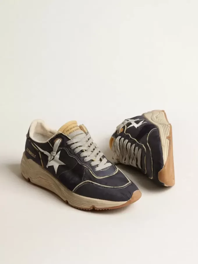 Semelle de course en nylon bleu avec étoile blanche imprimée