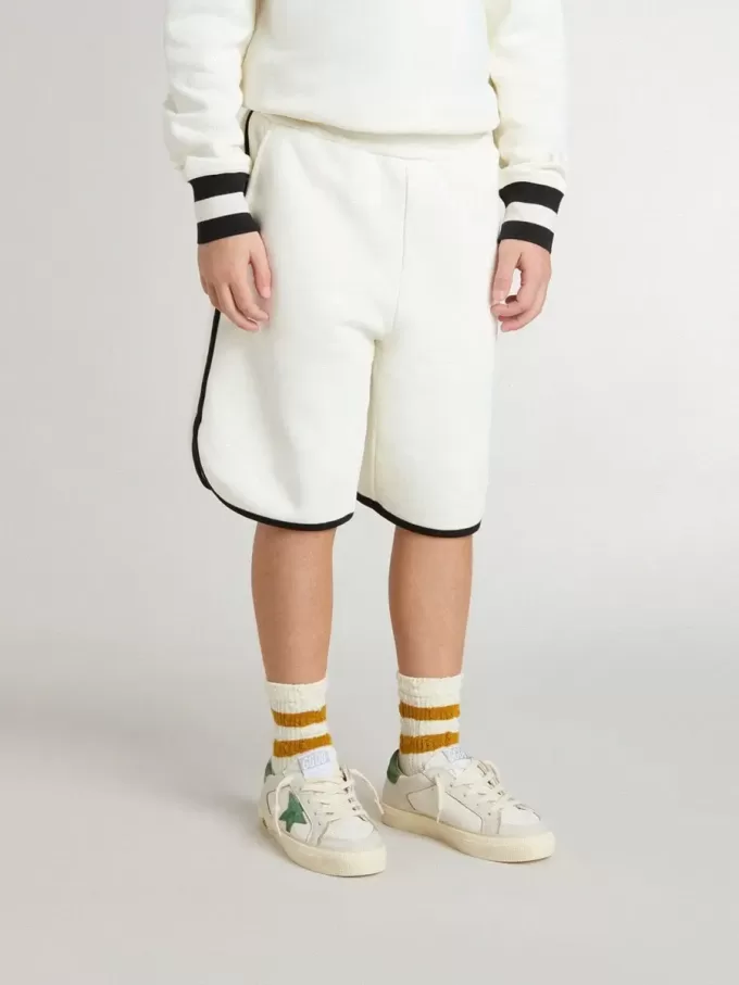 Short blanc pour garçon avec logo brodé