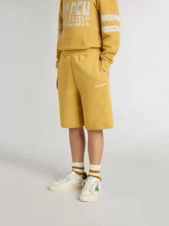 Short de jogging pour enfant jaune ocre avec broderie