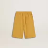 Short de jogging pour enfant jaune ocre avec broderie