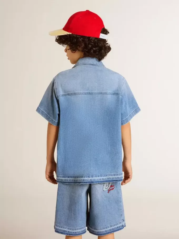 Short en denim pour enfant avec broderie à l&rsquo;arrière