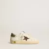 Super-Star Junior en cuir nappa avec étoile en daim et languette verte au talon