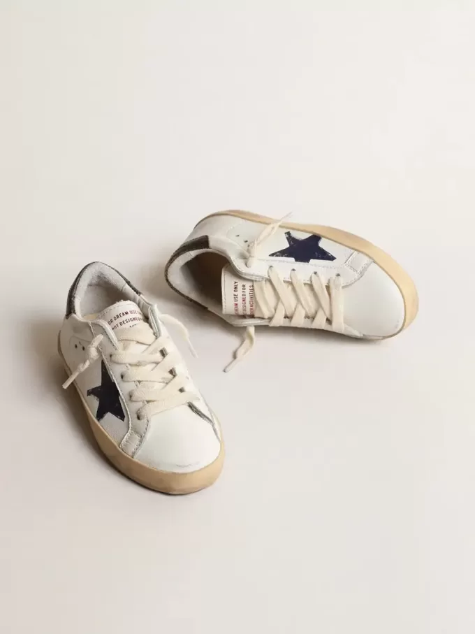 Super-Star Young en cuir nappa avec étoile imprimée et languette noire au talon