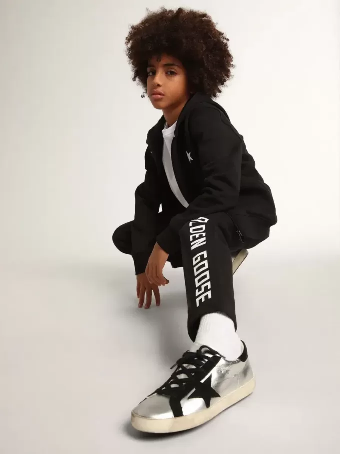 Sweat-shirt à capuche noir avec étoile et logo blancs contrastés