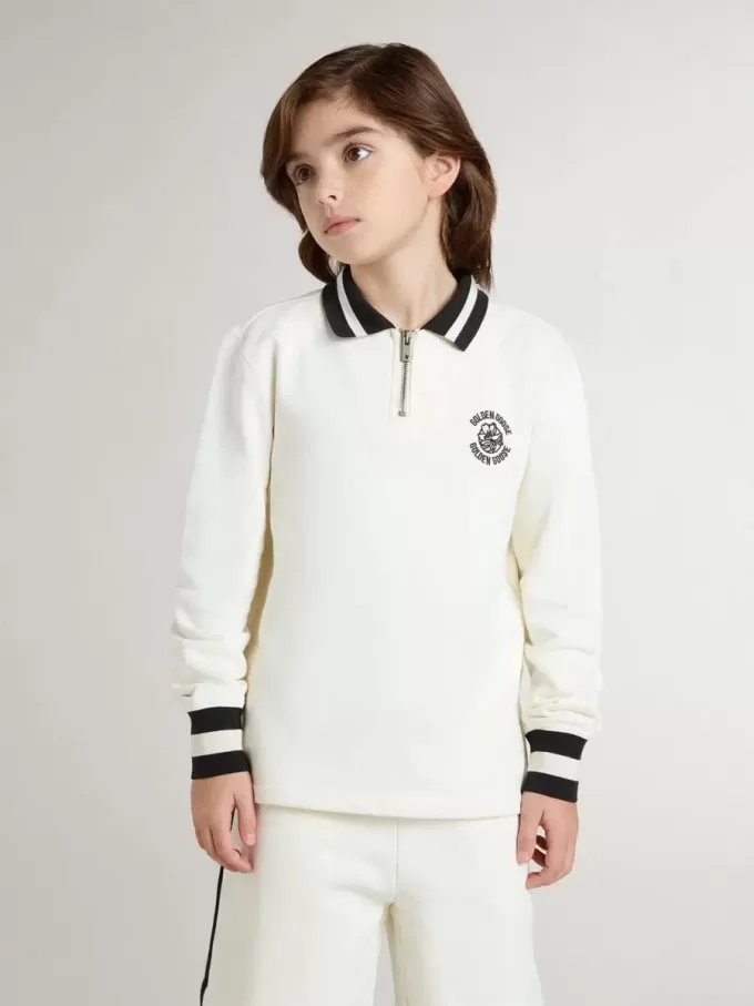Sweat-shirt polo blanc en coton pour enfant, avec broderie sur la poitrine et imprimé dans le dos.