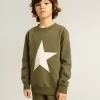 Sweat-shirt vert foncé pour garçon avec une grande étoile blanche sur le devant