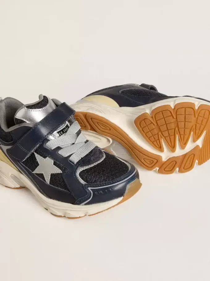 Young Lightstar en cuir bleu et maille avec étoile en cuir gris Young Lightstar en cuir bleu et maille avec étoile en cuir gris