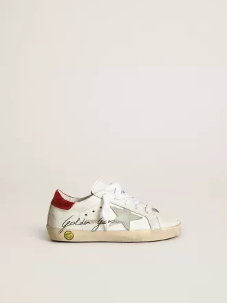 Junior Super-Star avec étoile grise et languette rouge au talon Junior Super-Star avec étoile grise et languette rouge au talon